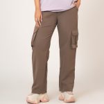 Women’s Baggy Fit Cargo Pants in Beige